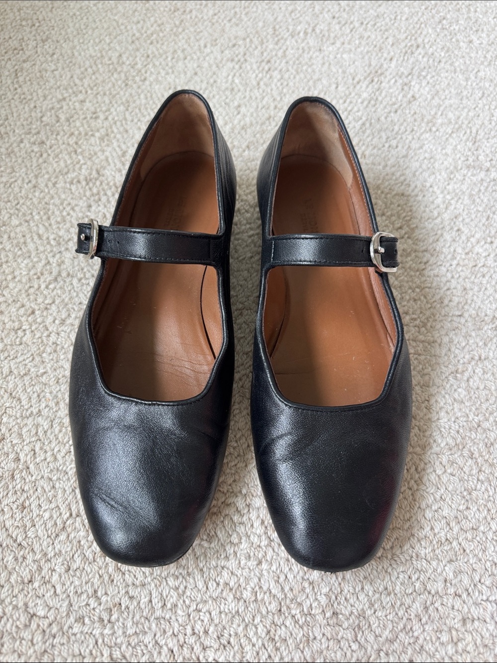 Le Monde Beryl 37 Ballet Mary Jane Black Leather Flats